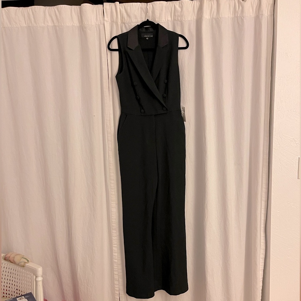 NWT Adelyn Rae wide leg jumpsuit 🖤 Looks AMAZING on!! 😍🙌